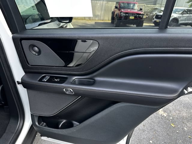 Certified 2024 Lincoln Aviator Reserve w/ Jet Package AWD/4WD image 41