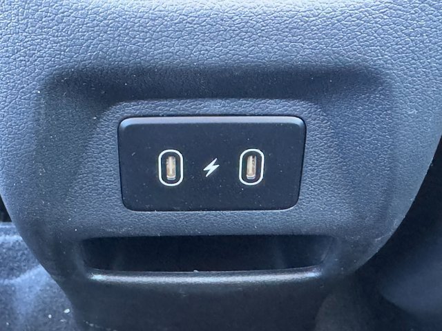 New 2025 Hyundai Venue Limited image 11