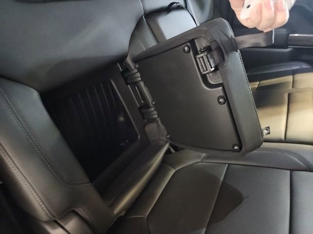 Used 2021 Chevrolet Silverado 1500 LT w/ Convenience Package II image 19