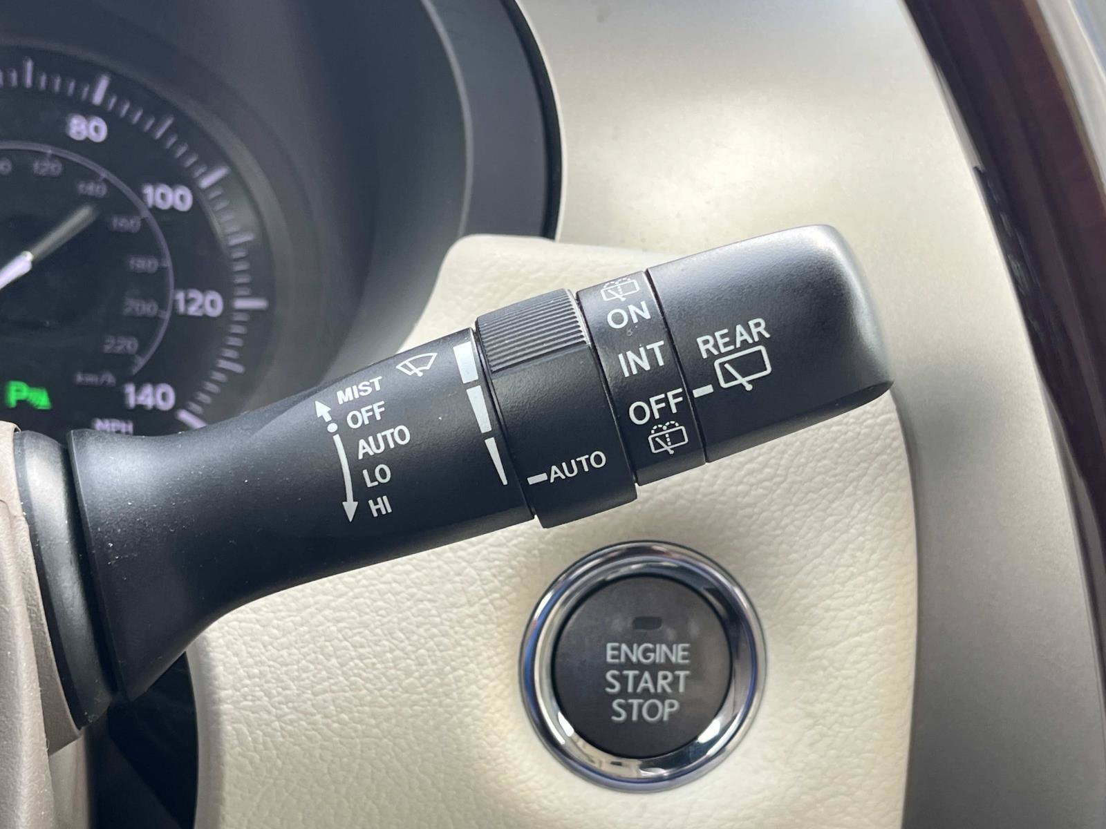 Used 2015 Lexus GX 460 w/ Premium Package AWD/4WD image 32
