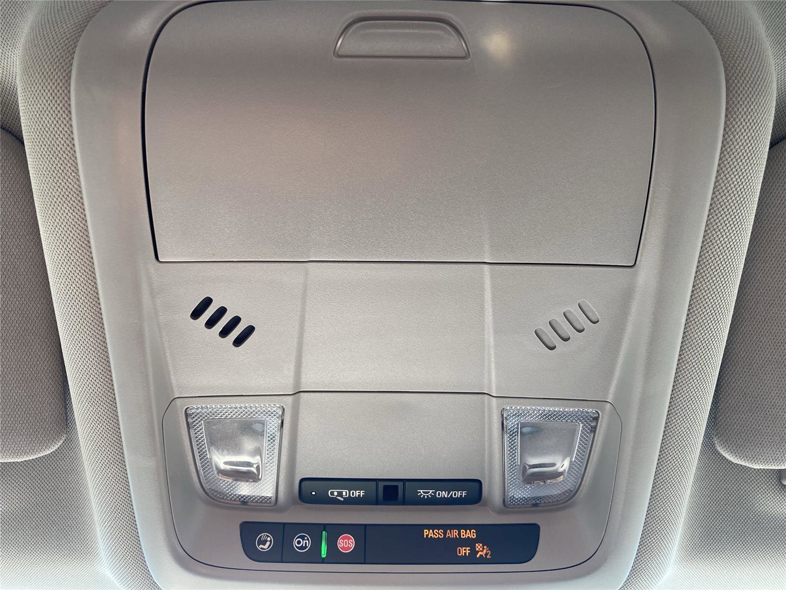 Used 2024 GMC Terrain SLE image 25