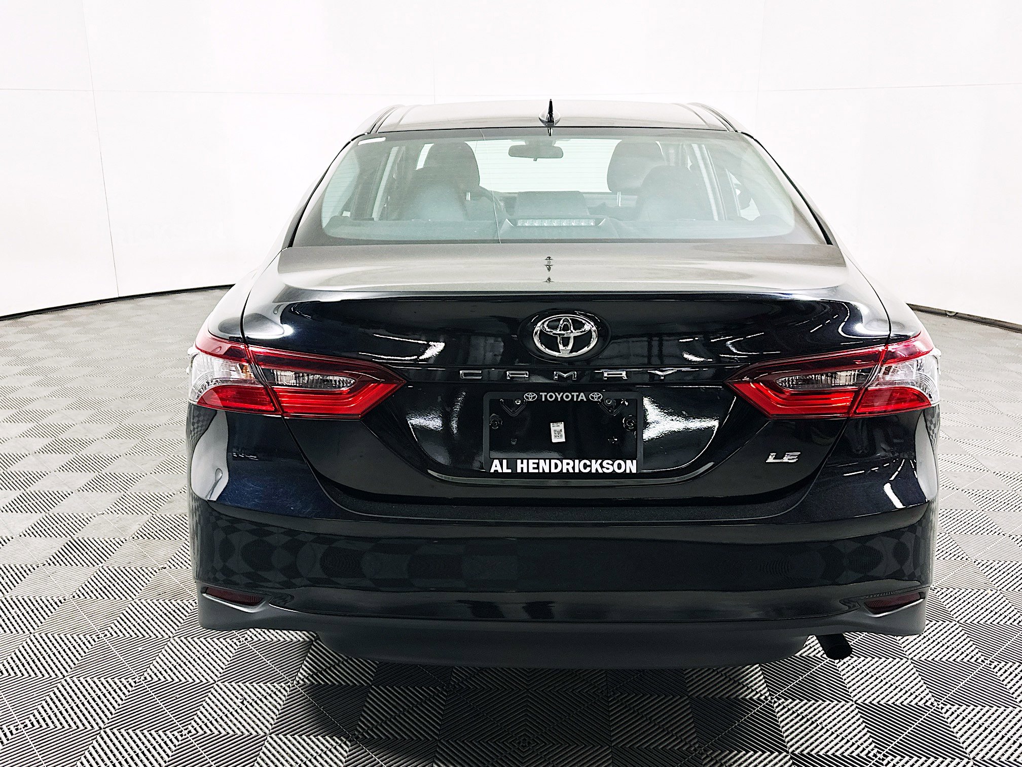 Used 2024 Toyota Camry LE image 4