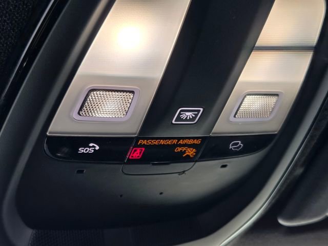 Certified 2023 Volvo C40 P8 Recharge Plus image 33