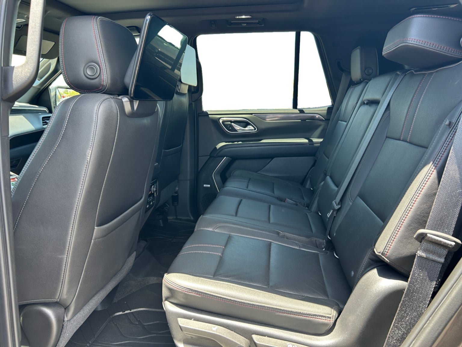 Used 2021 Chevrolet Tahoe RST w/ Rear Media and Nav Package AWD/4WD image 15