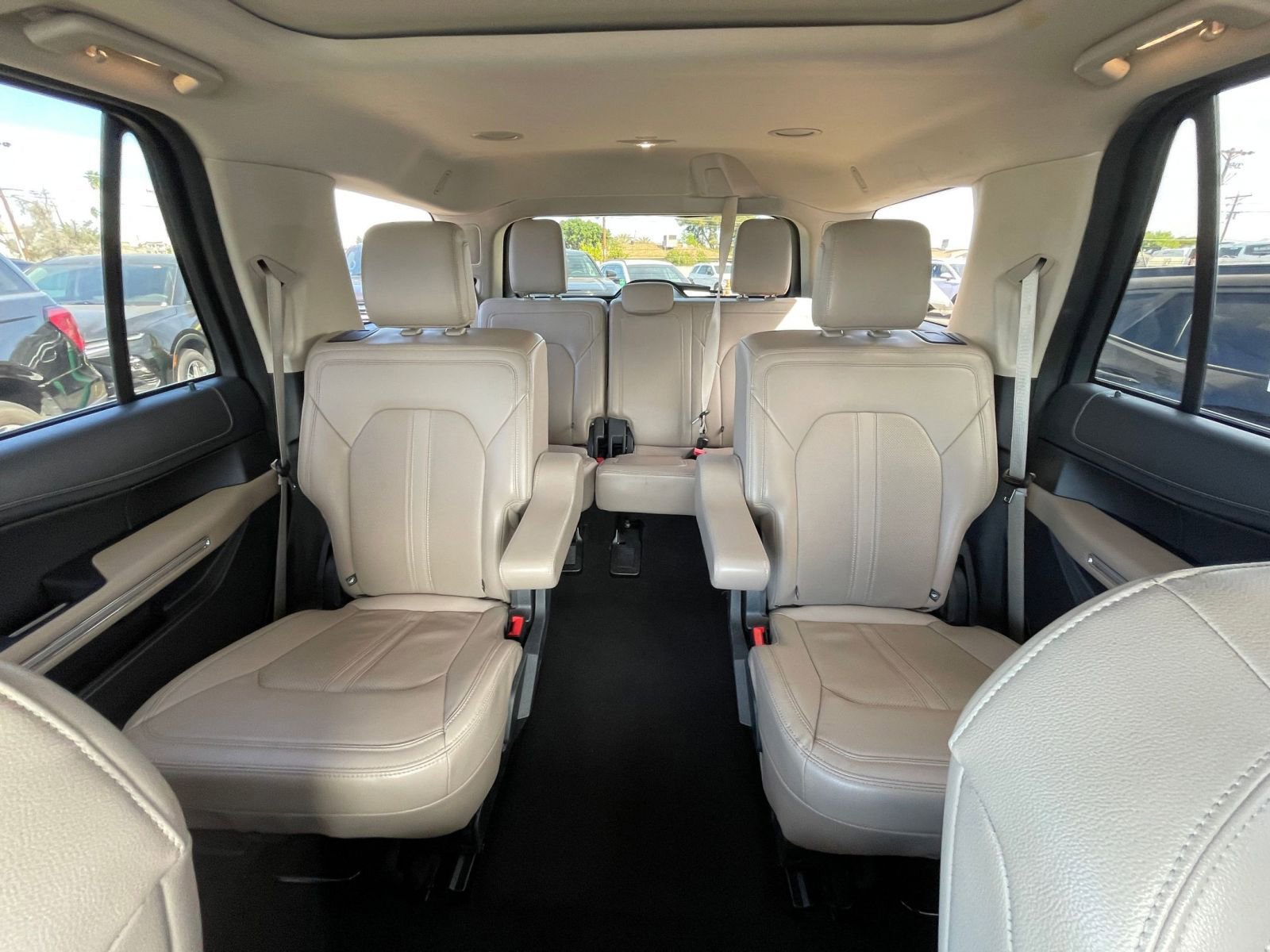 Used 2024 Ford Expedition Limited RWD image 41