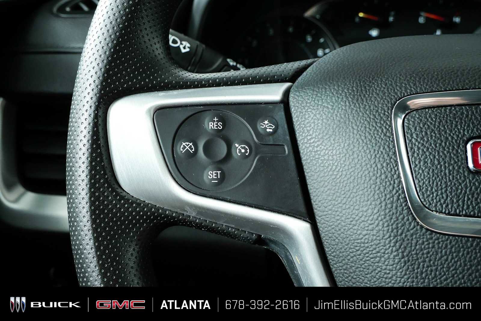 Used 2023 GMC Terrain SLE FWD image 9