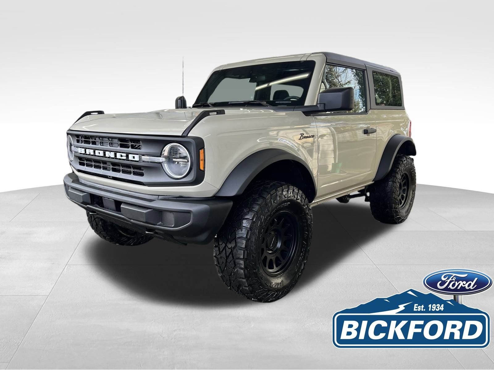 New 2025 Ford Bronco 2-Door AWD/4WD image 1