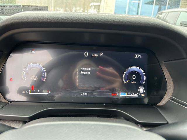 New 2025 Jeep Grand Cherokee Limited image 17