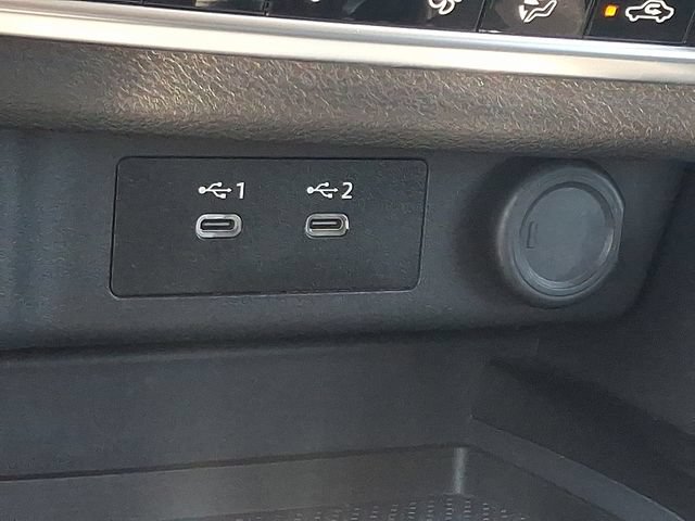 Used 2025 Nissan Rogue SV AWD/4WD image 23