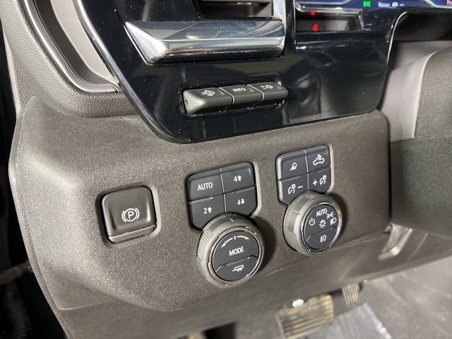 Used 2024 Chevrolet Silverado 3500 High Country w/ Technology Package image 23