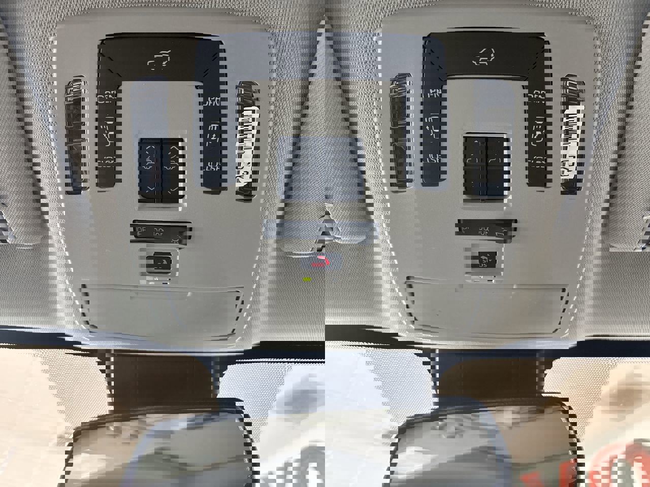 Certified 2025 Toyota Sienna XLE image 16