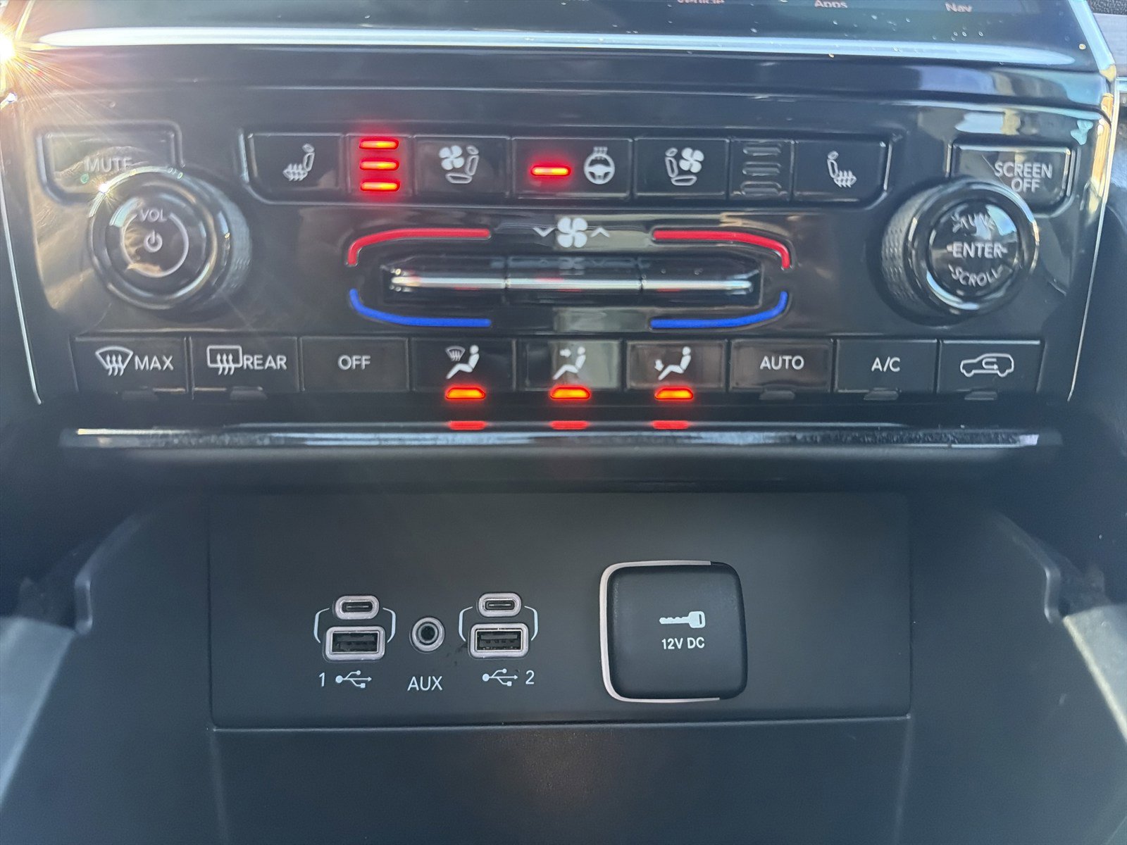 Used 2025 Jeep Grand Cherokee L Summit w/ Obsidian Package image 23