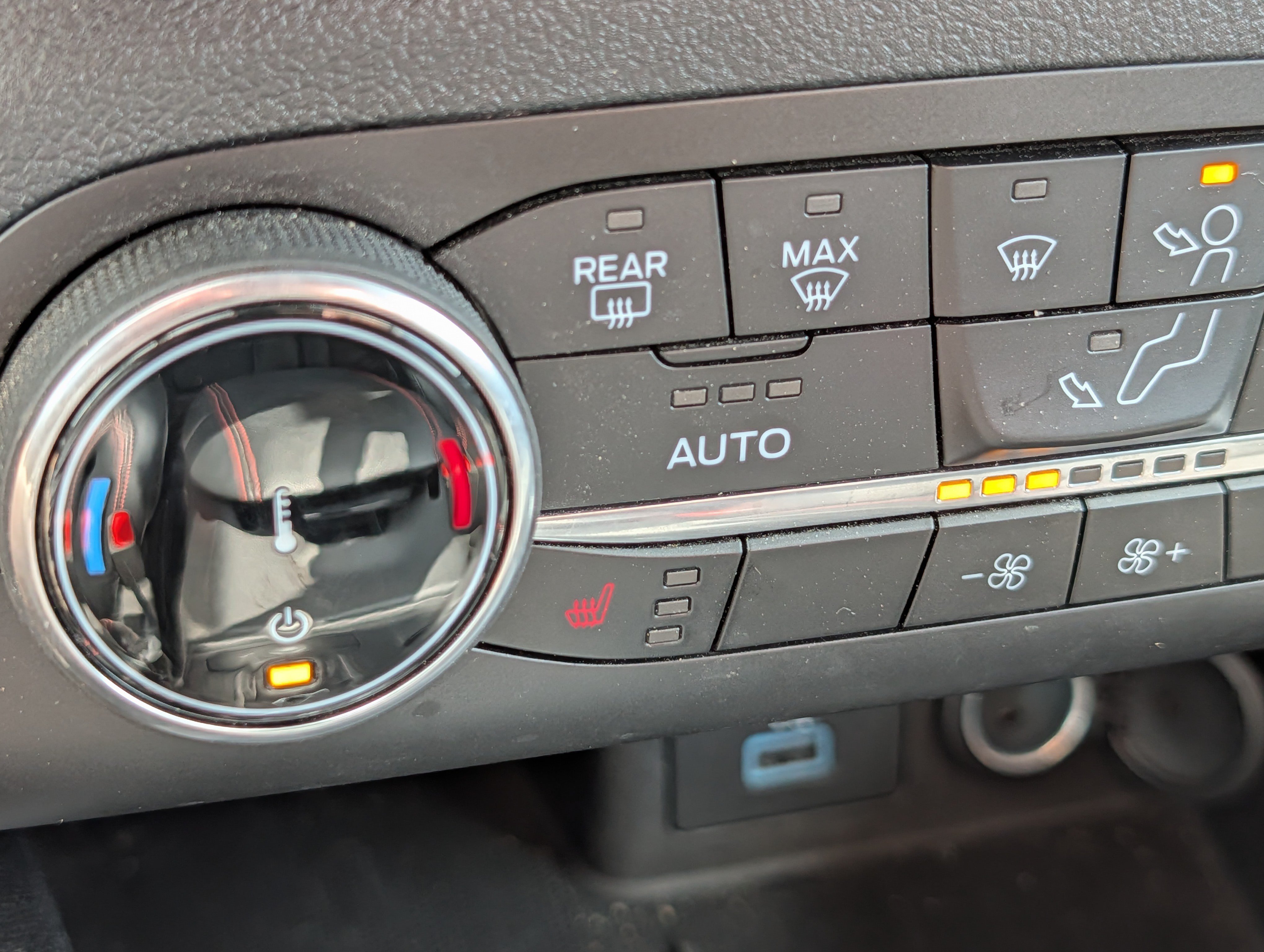 Used 2023 Ford Escape ST-Line Select AWD/4WD image 28