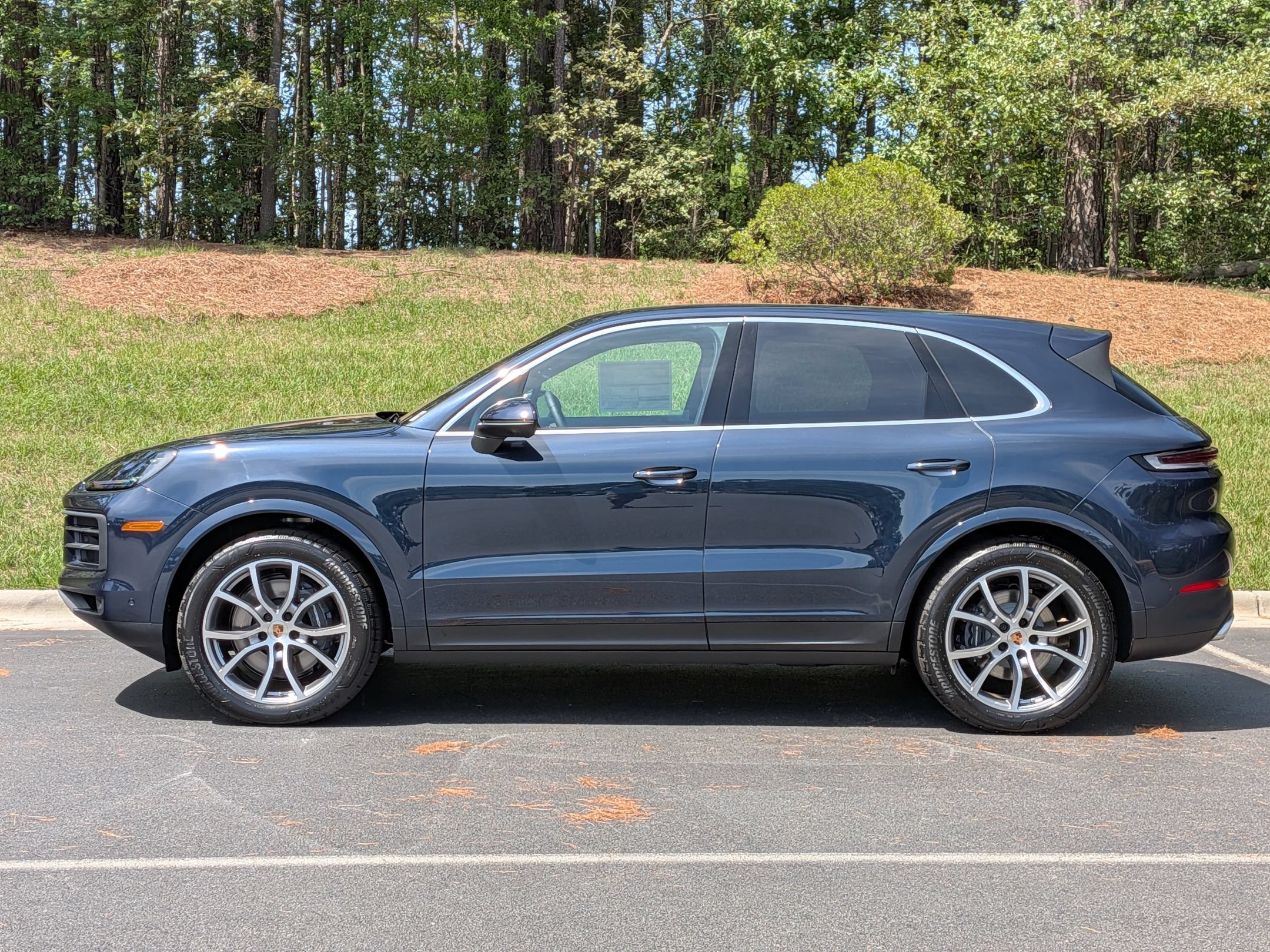 New 2026 Porsche Cayenne AWD/4WD image 2