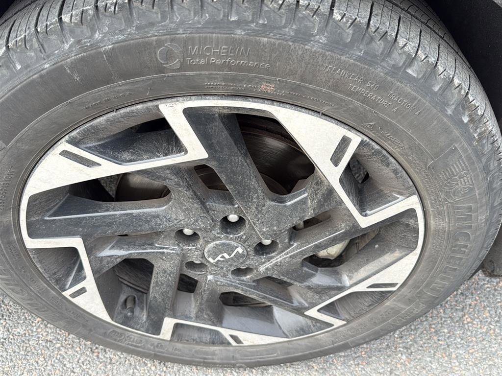 Used 2023 Kia Sportage SX image 18