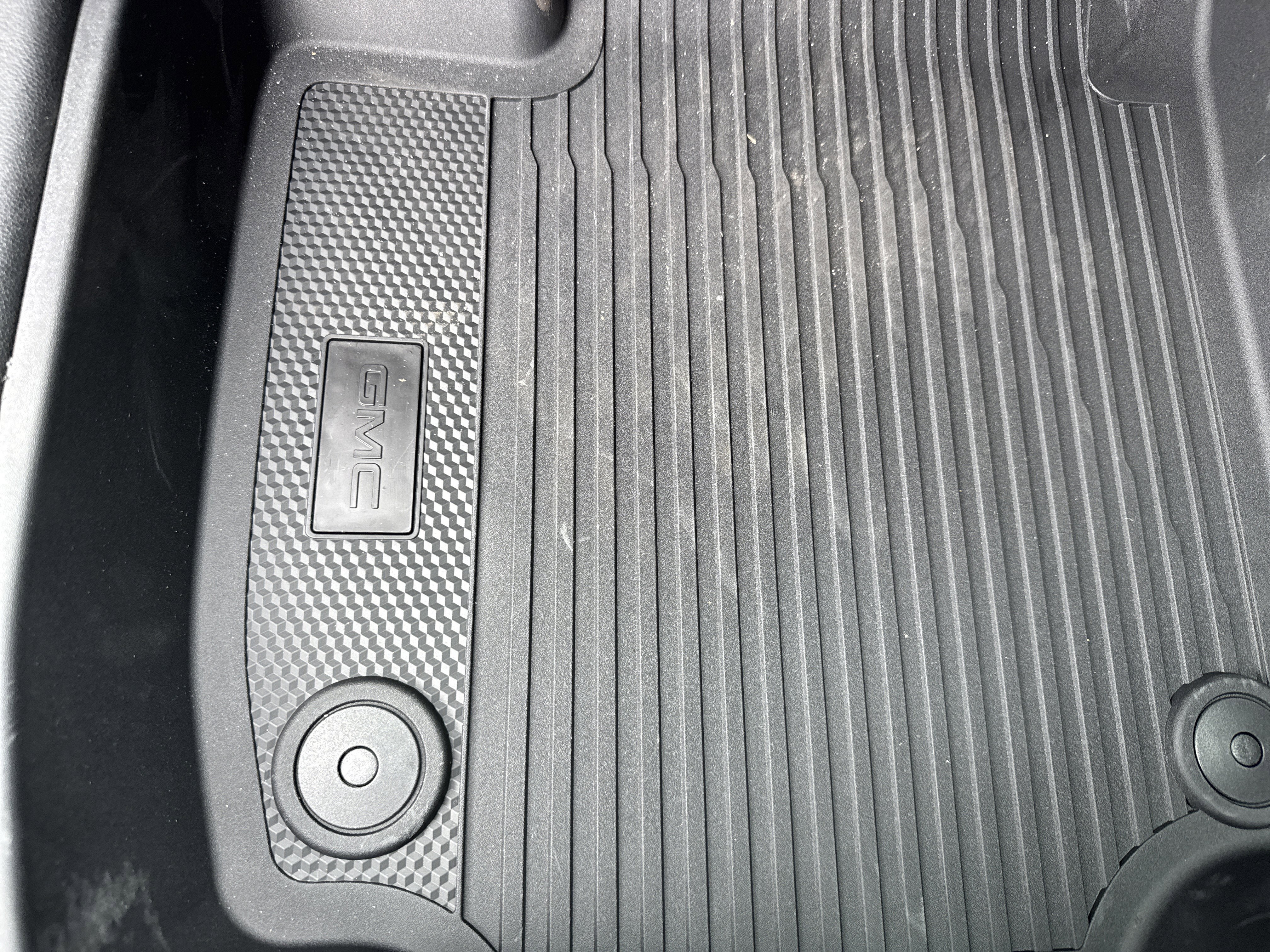 New 2026 GMC Terrain Denali w/ LPO, Floor Liner Package AWD/4WD image 17