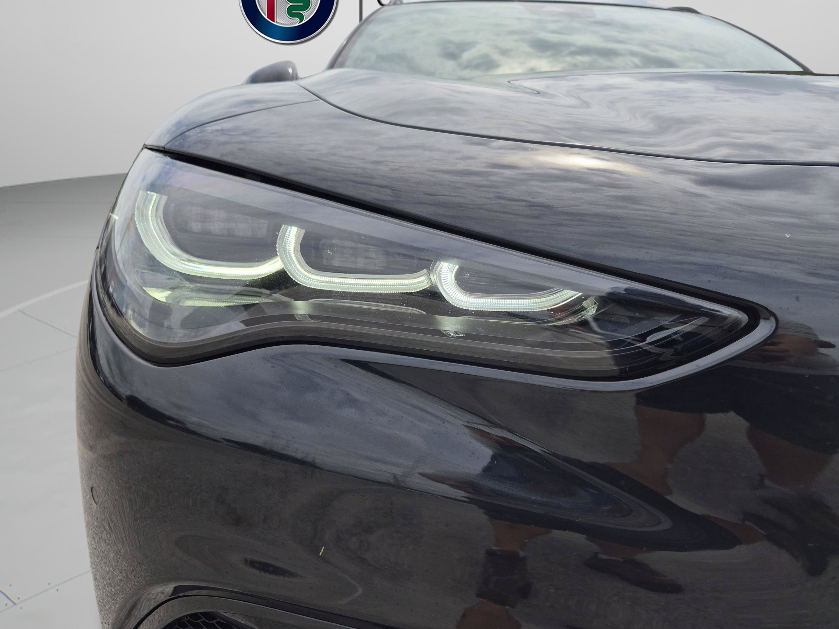 Used 2024 Alfa Romeo Stelvio Veloce AWD/4WD image 66