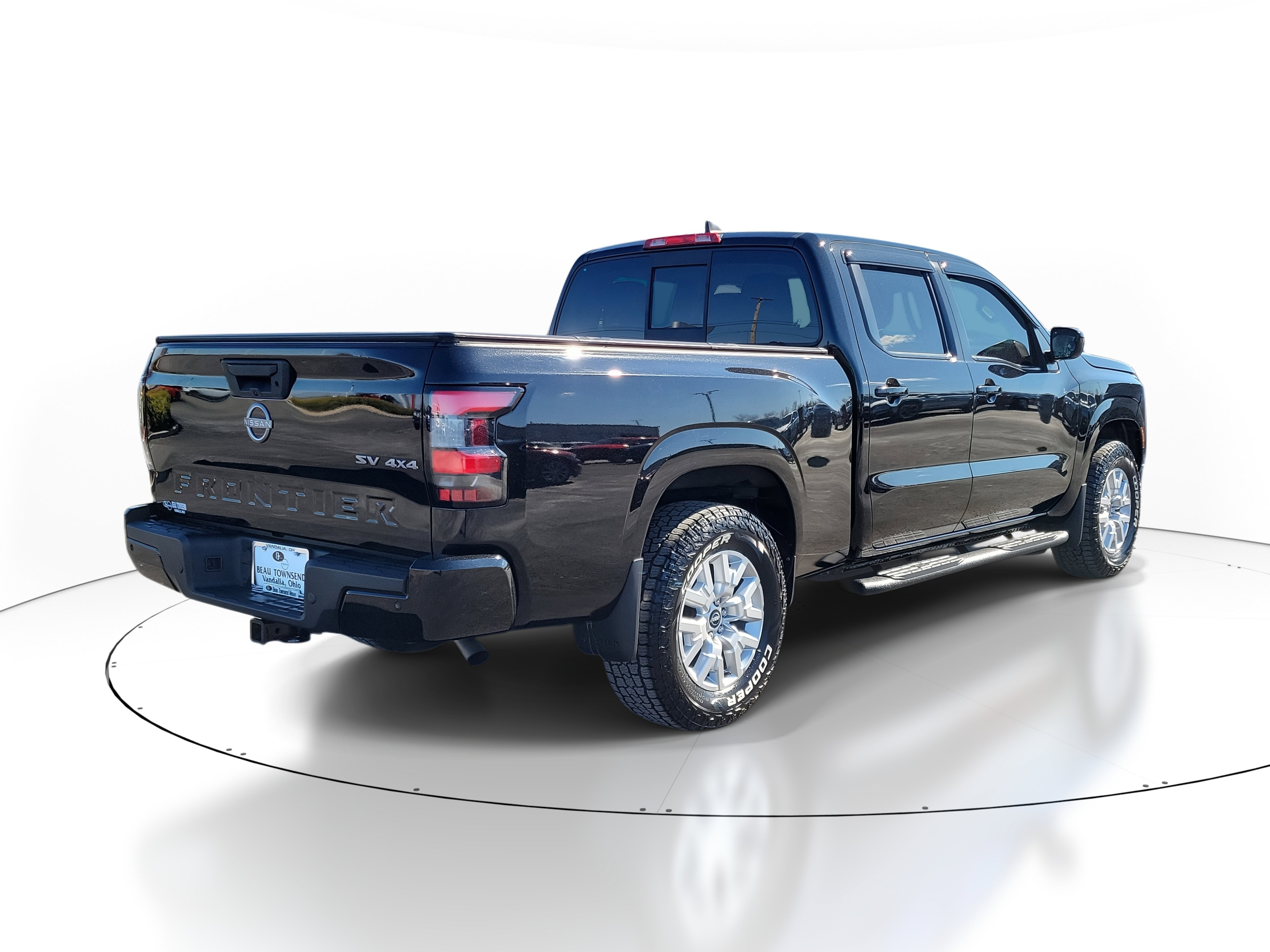 Certified 2022 Nissan Frontier SV w/ Technology Package image 4