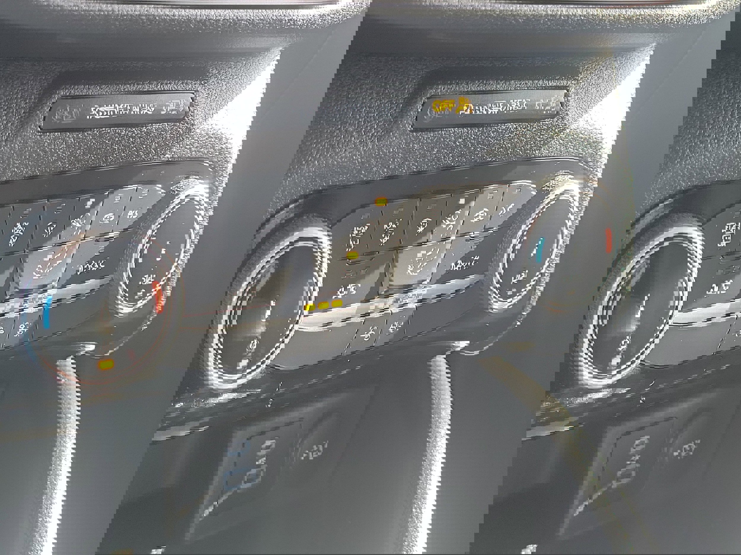 Certified 2022 Ford Escape SE w/ Convenience Package image 30