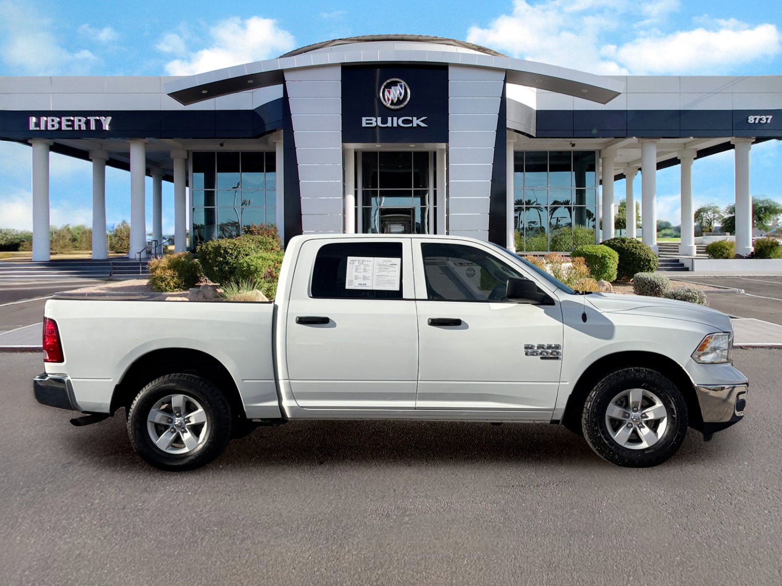 Used 2022 RAM 1500 Classic SLT w/ Electronics Group AWD/4WD image 2
