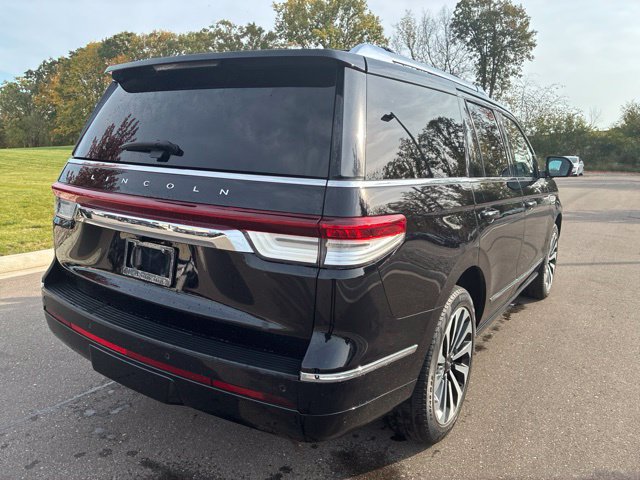 Used 2023 Lincoln Navigator Reserve AWD/4WD image 38
