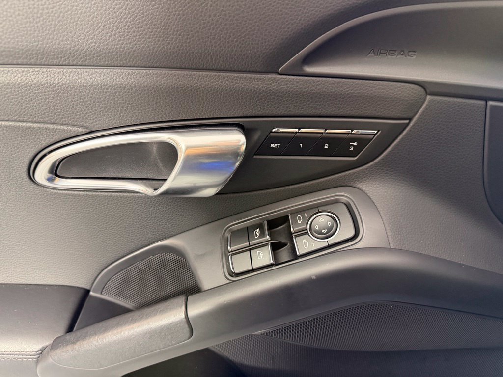Certified 2014 Porsche Boxster S RWD image 22