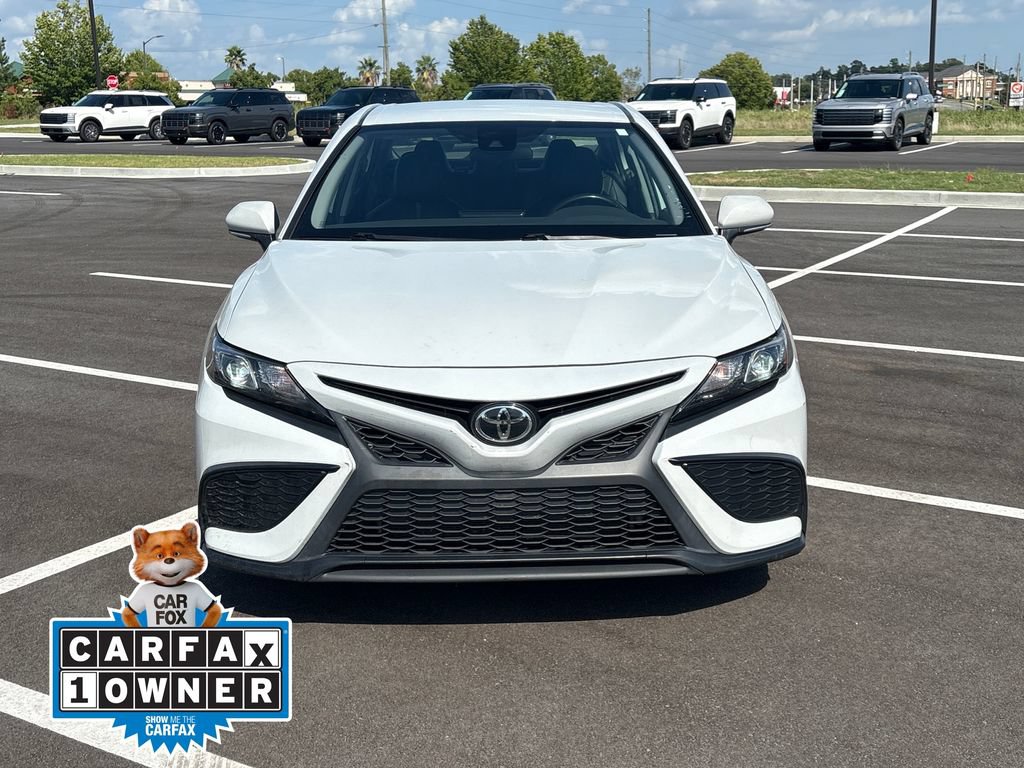 Used 2024 Toyota Camry SE FWD image 2