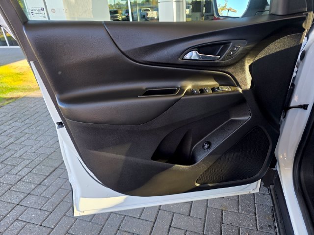 Used 2024 Chevrolet Equinox LT AWD/4WD image 19