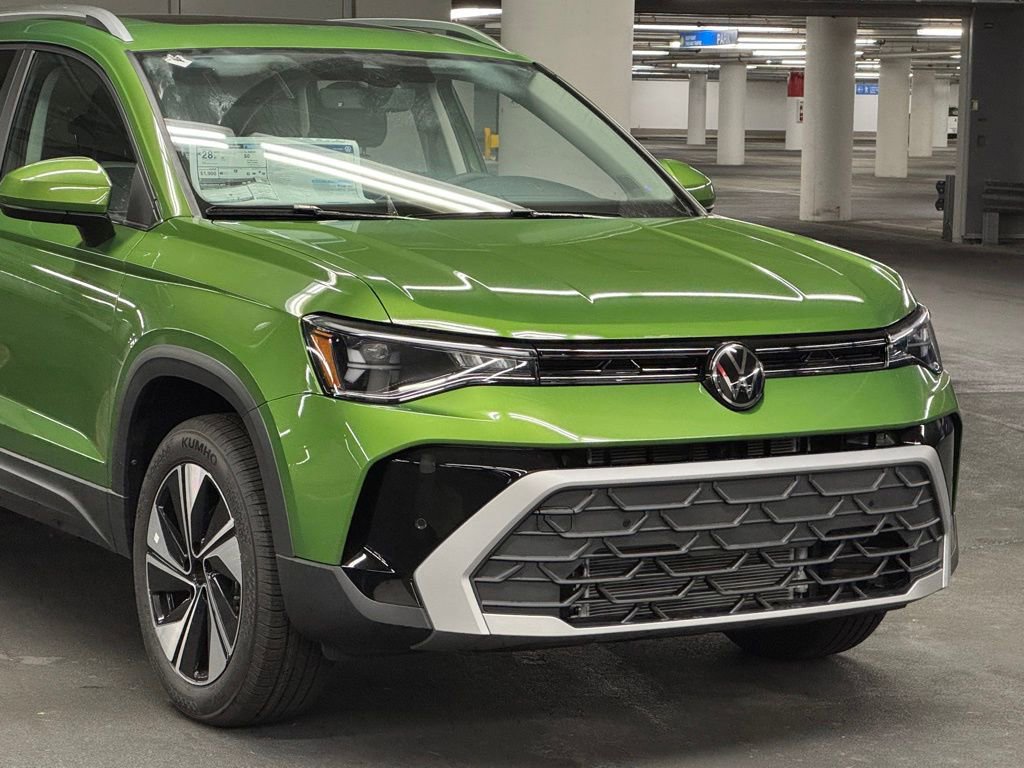 New 2025 Volkswagen Taos SE AWD/4WD image 41