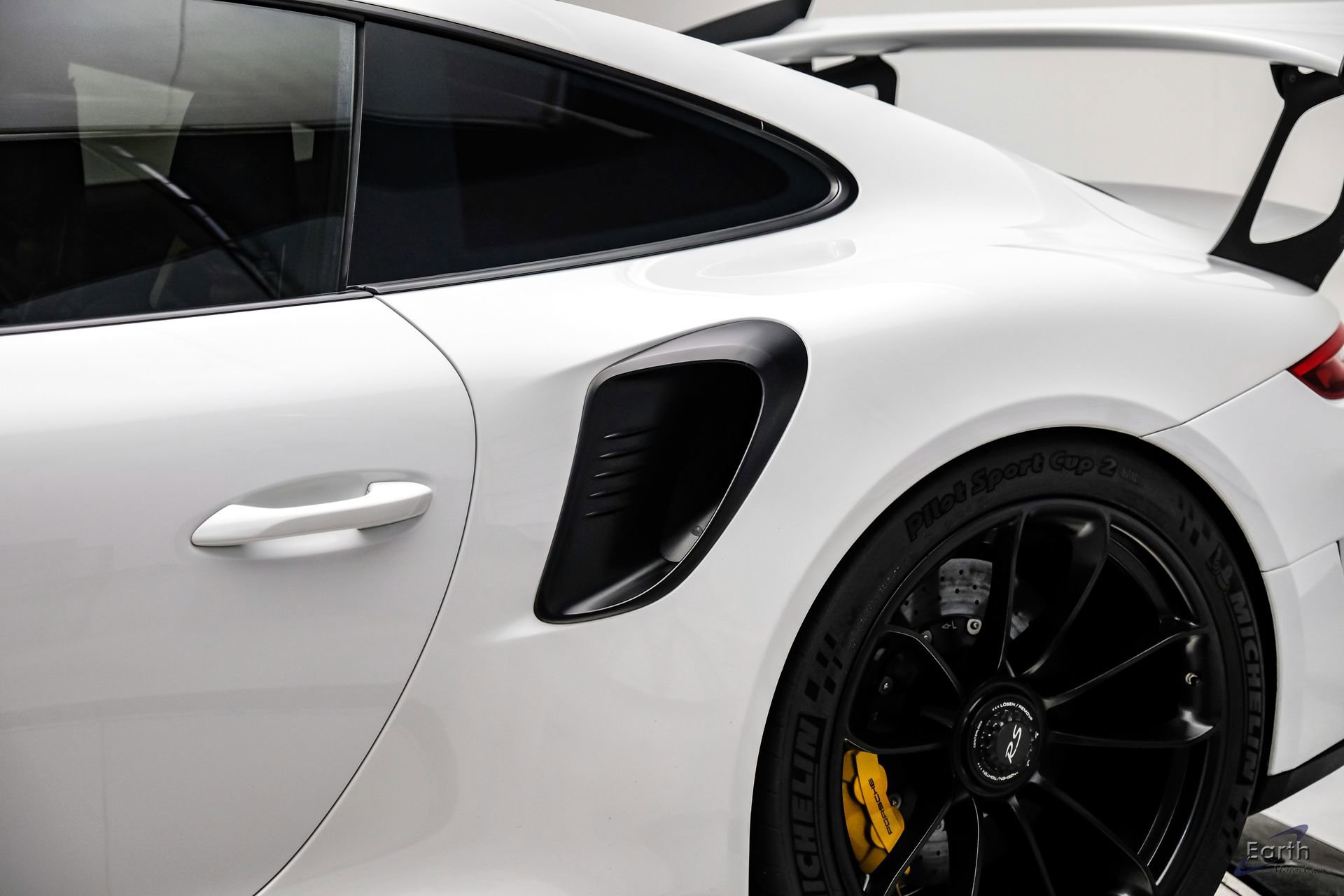 Used 2019 Porsche 911 GT3 RS RWD image 42