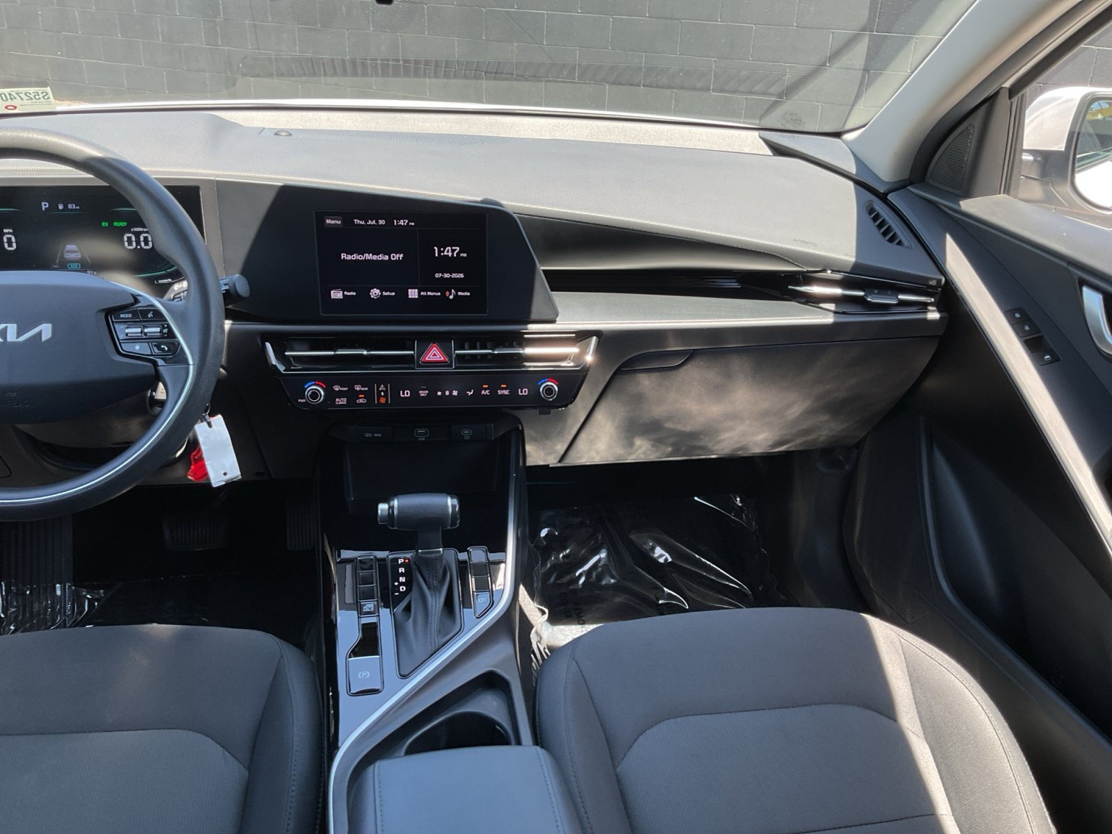 Used 2025 Kia Niro LX FWD image 16