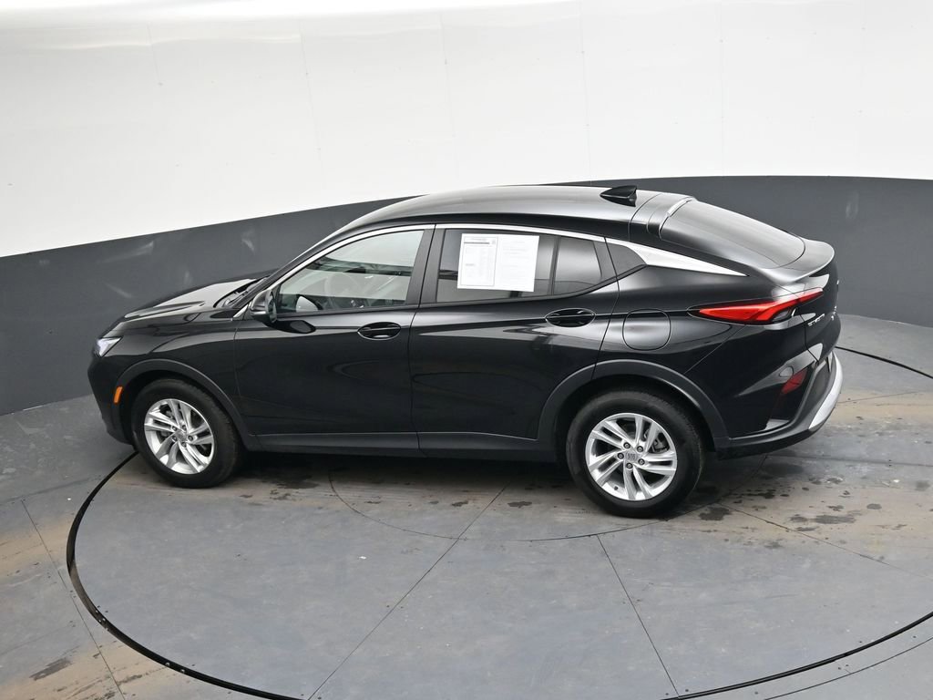 Used 2025 Buick Envista Preferred w/ Advanced Safety Package image 28