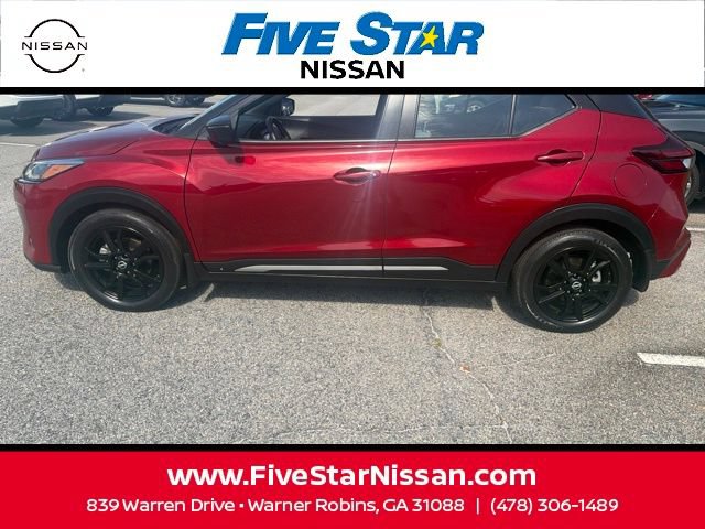 Used 2023 Nissan Kicks SR w/ SR Premium Package FWD image 16
