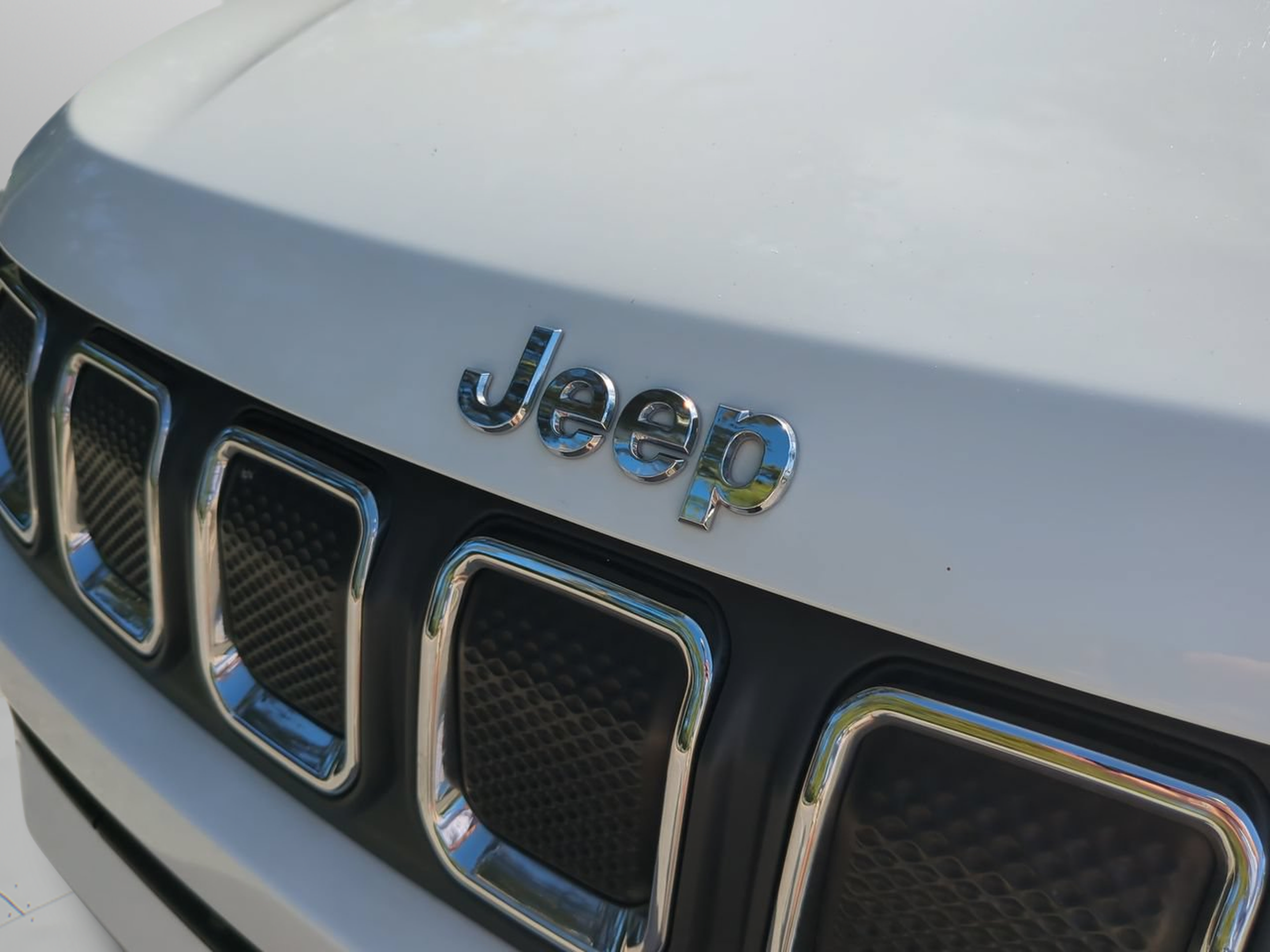 Used 2022 Jeep Compass Latitude FWD image 22