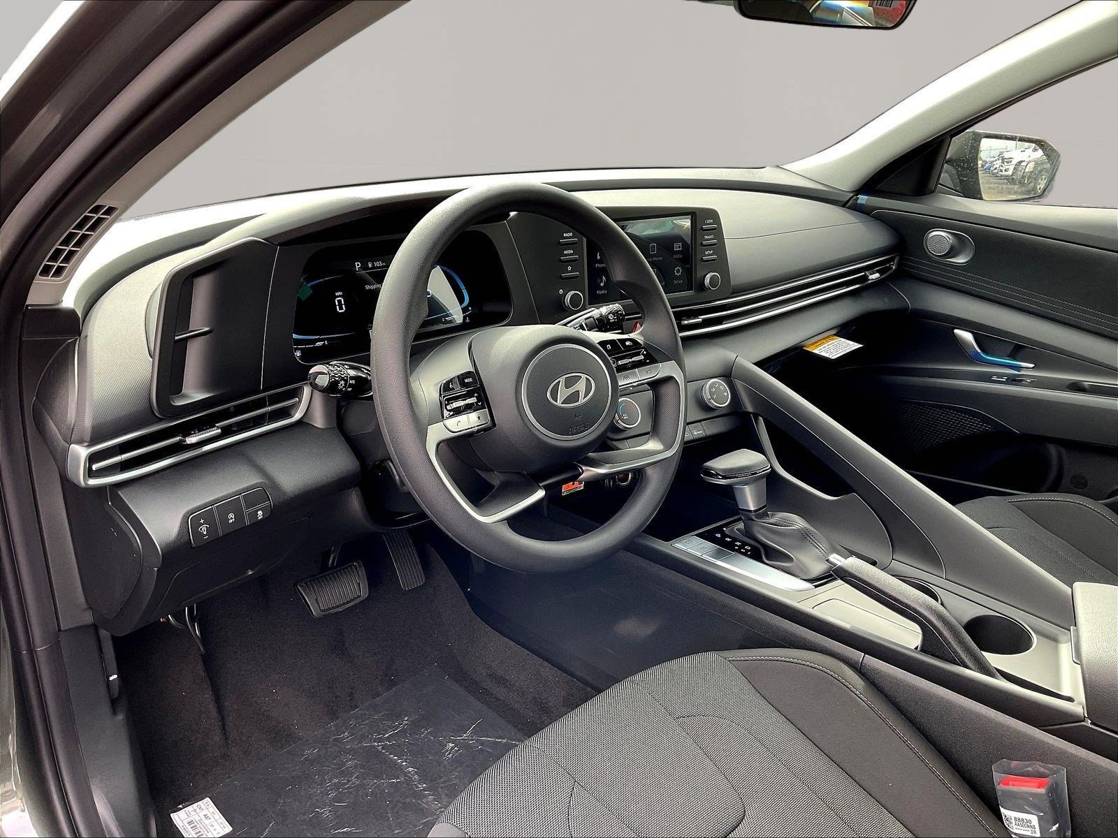New 2026 Hyundai Elantra SE FWD image 16