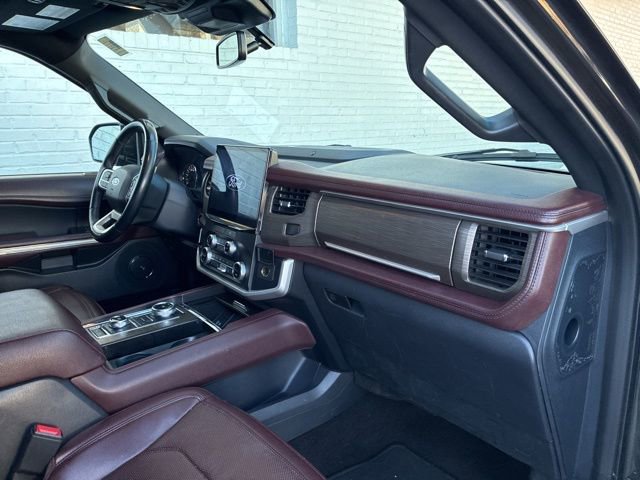 Used 2023 Ford Expedition Limited image 29