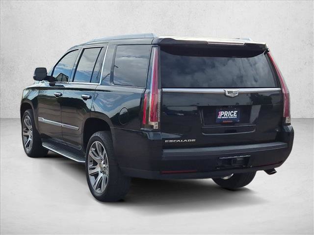 Used 2017 Cadillac Escalade Luxury AWD/4WD image 7