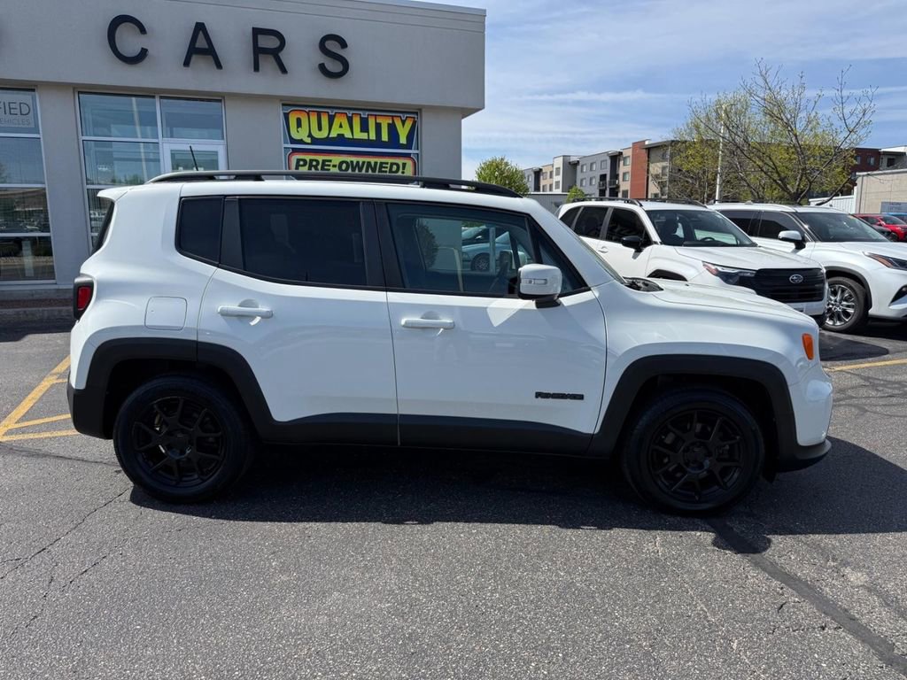 Used 2019 Jeep Renegade Altitude w/ Quick Order Package 2XM FWD image 2