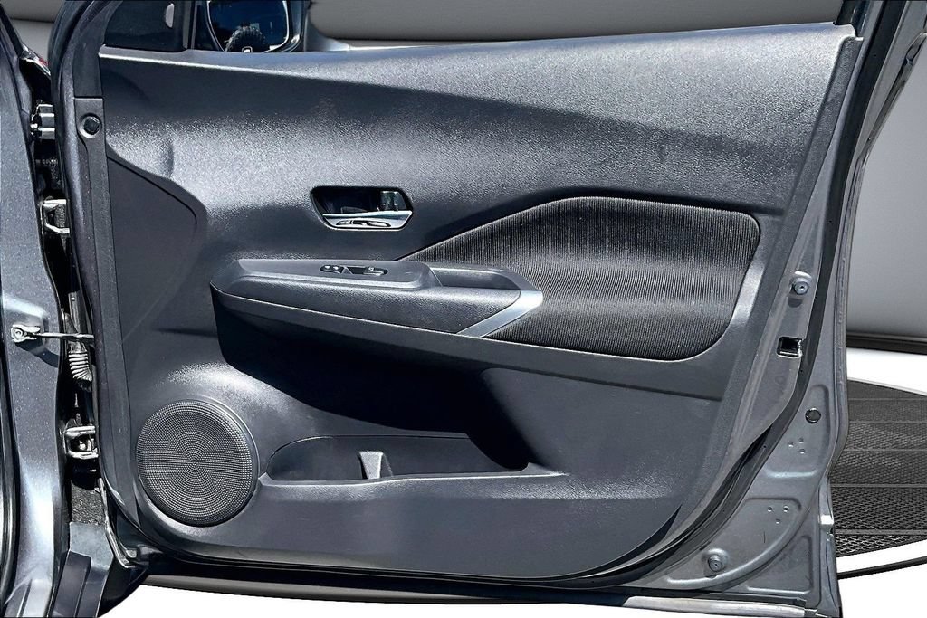 Used 2023 Nissan Kicks SV FWD image 28