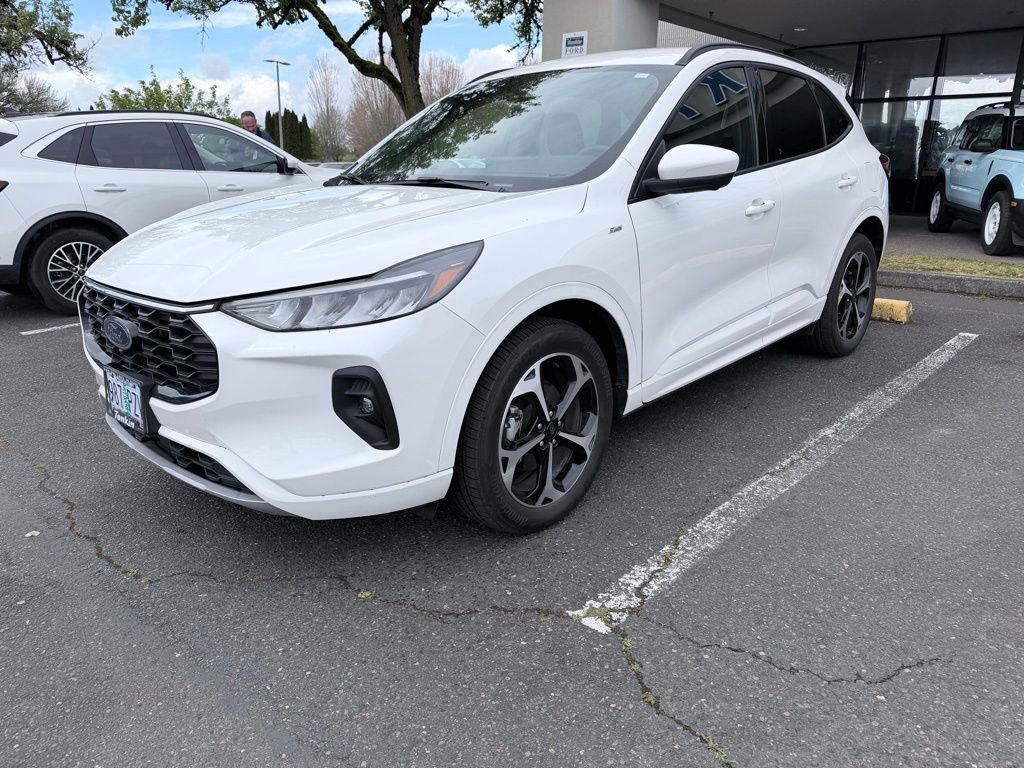 Used 2023 Ford Escape ST-Line Select w/ Tech Pack #2 image 1