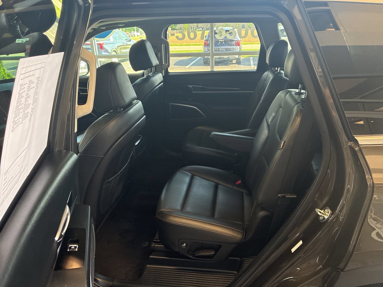 Used 2025 Kia Telluride S FWD image 17