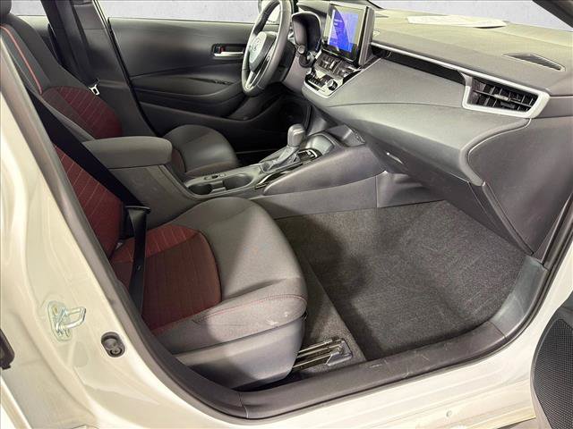 Used 2026 Toyota Corolla SE FWD image 13