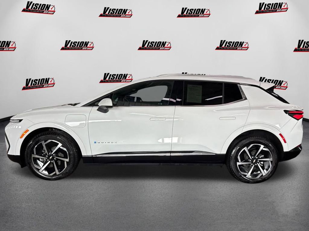 Used 2024 Chevrolet Equinox EV LT AWD/4WD image 8