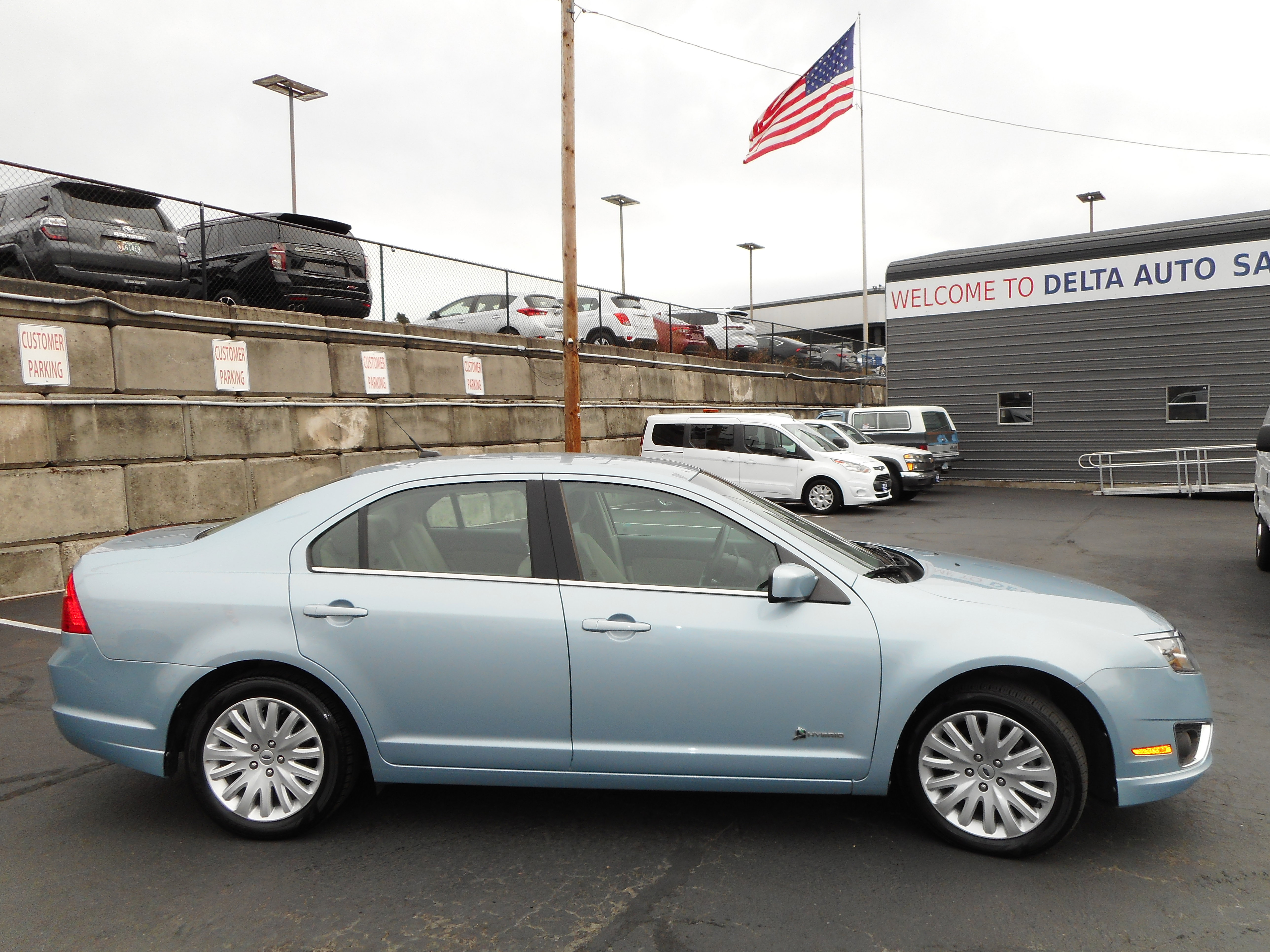 Used 2010 Ford Fusion Hybrid image 6