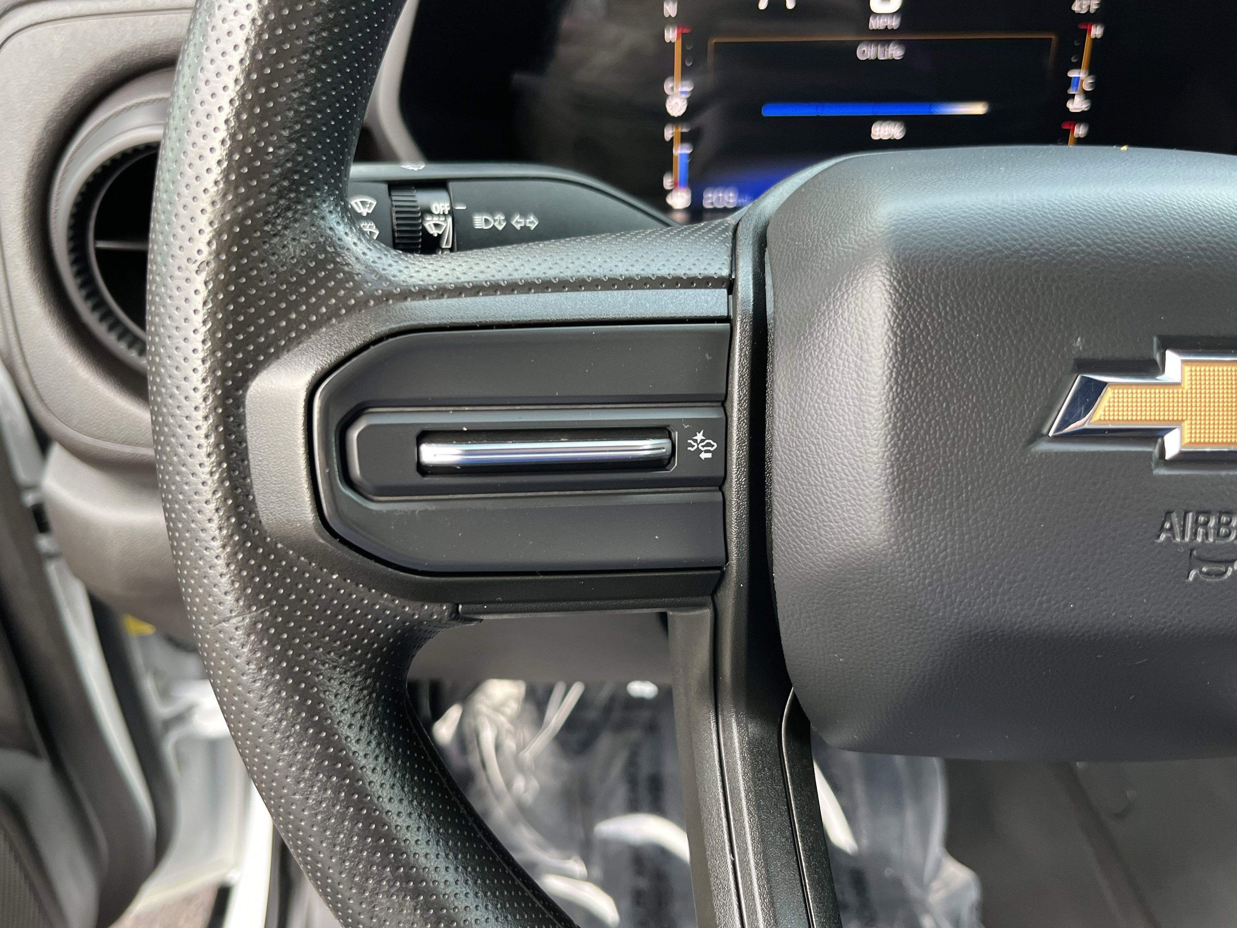 Used 2023 Chevrolet Colorado W/T image 26