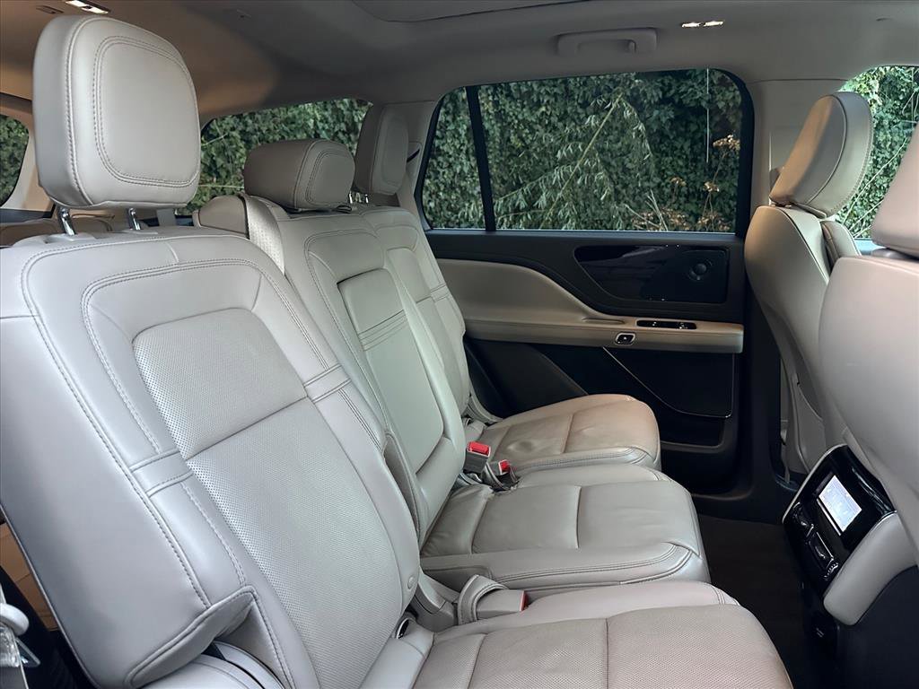 Used 2022 Lincoln Aviator Reserve w/ Elements Package Plus image 24