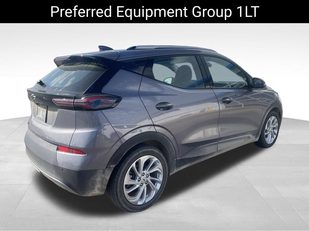 Used 2023 Chevrolet Bolt EUV LT w/ Comfort Package FWD image 7