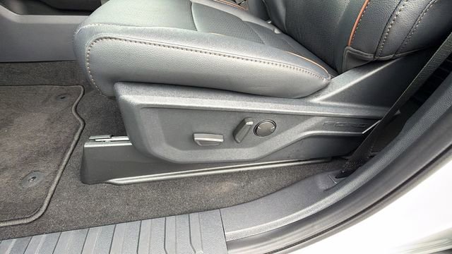 New 2026 Ford F250 Lariat image 24