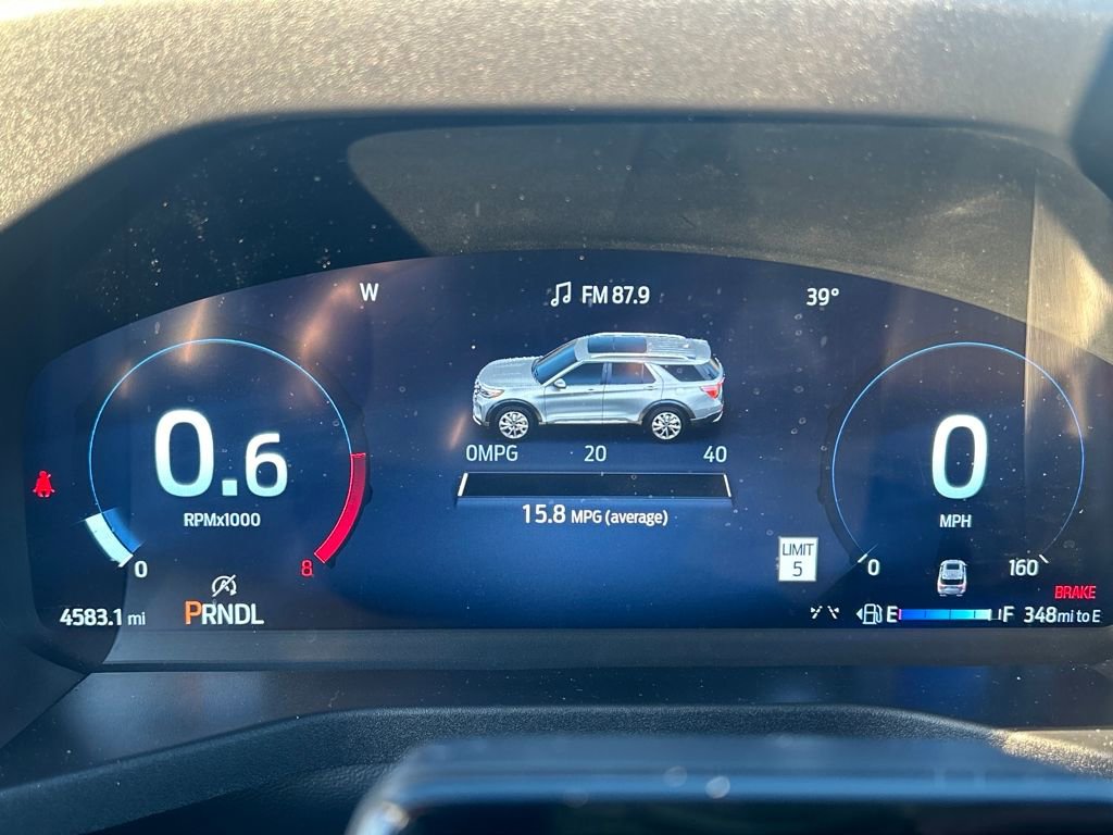 Certified 2025 Ford Explorer Platinum w/ Ultimate Package image 21