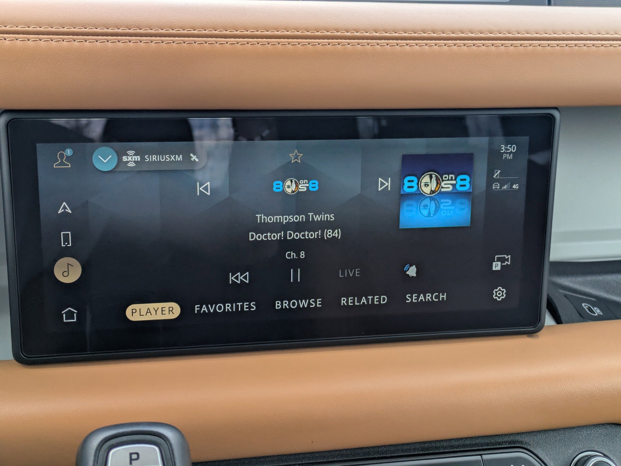 Used 2024 Land Rover Defender 110 SE image 26